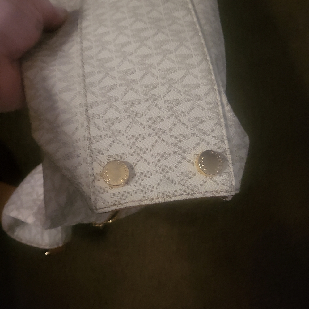 MICHAEL KORS SATCHEL - Picture 7 of 9